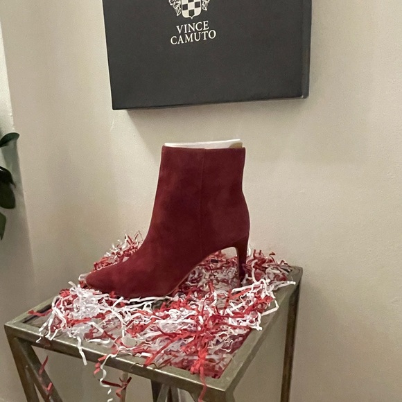 VINCE CAMUTO | Allost Fire Brick Suede Stiletto Booties - Picture 5 of 9